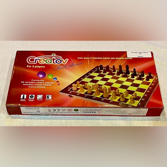 Chess Board Game 32 Wooden Pieces Vintage Wooden Board Man Cave Decor New - Picture 1 of 6